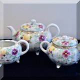 P39. 3-Piece porcelain tea set. 
